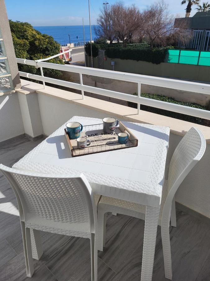 ホテル Casa Al Mare バーリ エクステリア 写真